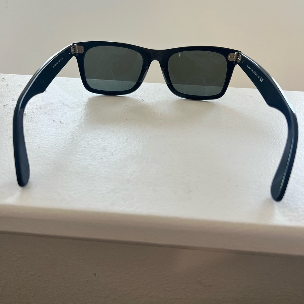 Ray-Ban Original Wayfarer Classic Sunglasses - Picture 8 of 9